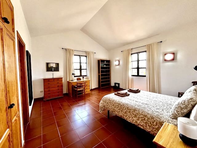 3 soveværelse Finca/Landehus til salg i Lajares med swimmingpool garage - € 1.300.000 (Ref: 9101602)