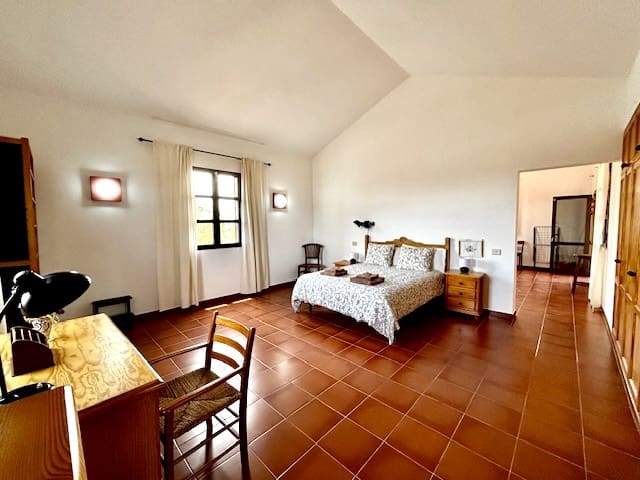 3 soveværelse Finca/Landehus til salg i Lajares med swimmingpool garage - € 1.300.000 (Ref: 9101602)