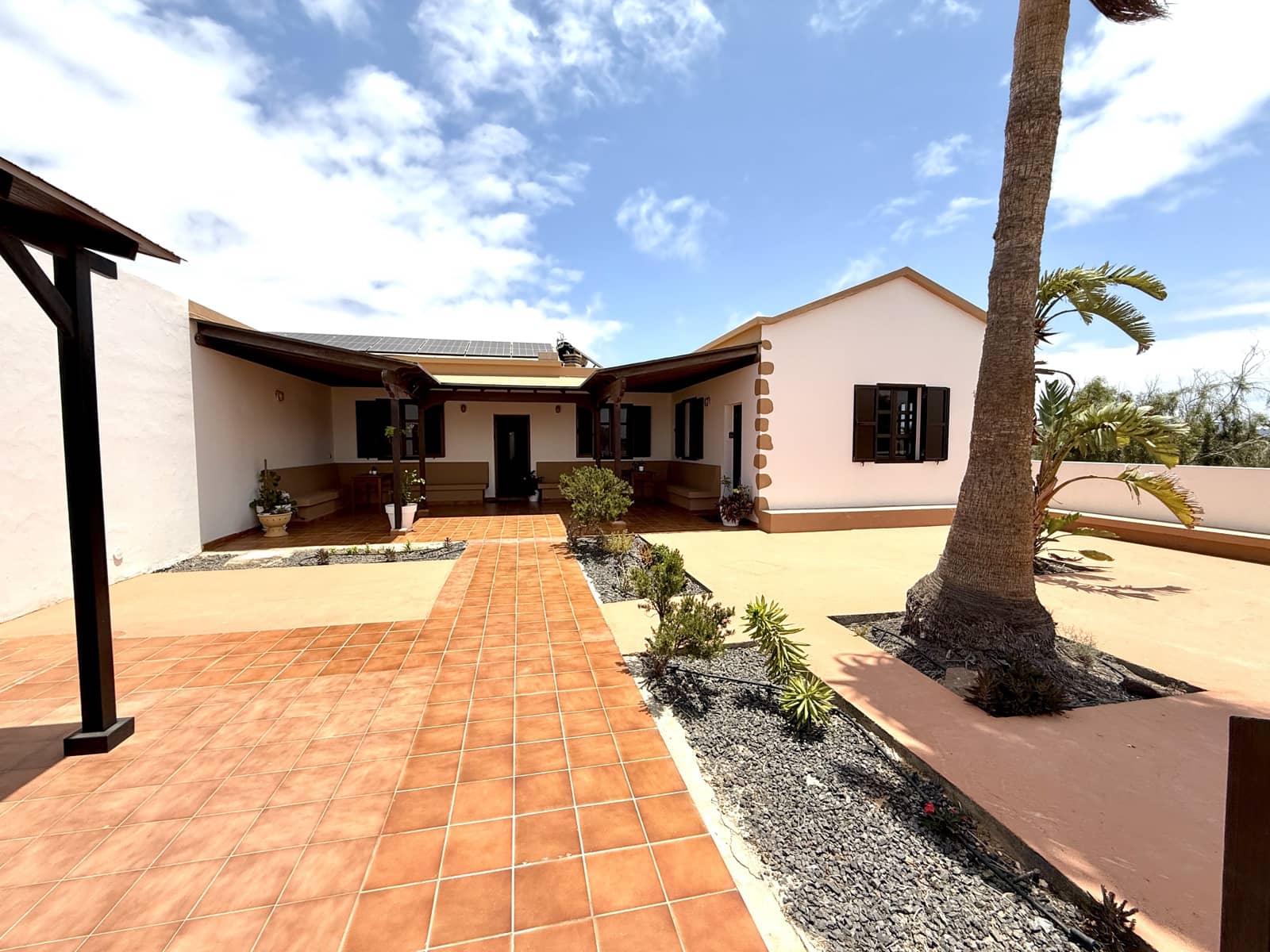 3 soveværelse Finca/Landehus til salg i Lajares med swimmingpool garage - € 1.300.000 (Ref: 9101602)