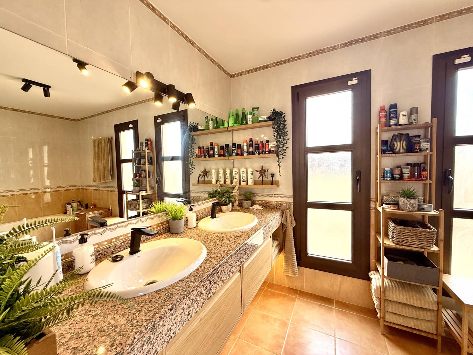 3 soveværelse Byhus til salg i Triquivijate med swimmingpool - € 550.000 (Ref: 9156348)