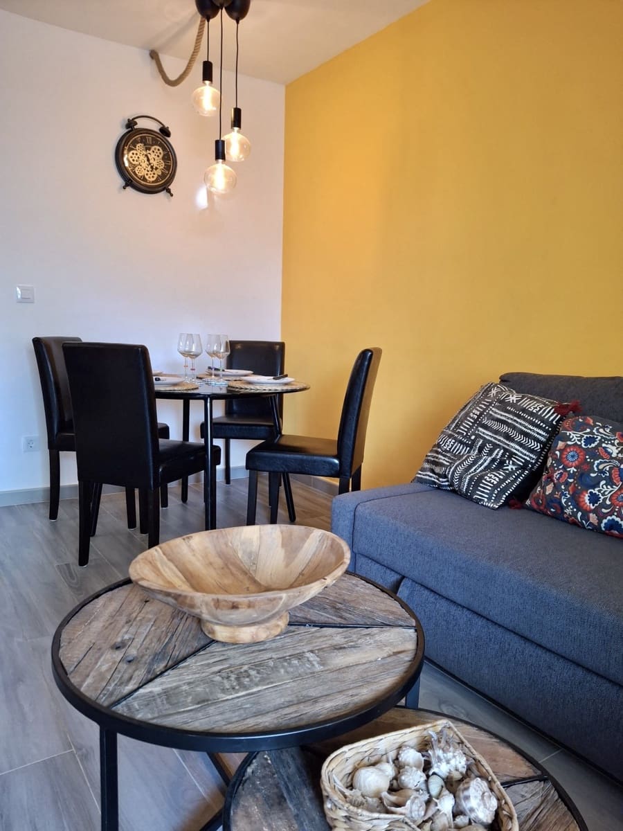 1 slaapkamer Appartement te koop in Costa de Antigua met zwembad - € 159.000 (Ref: 9274635)