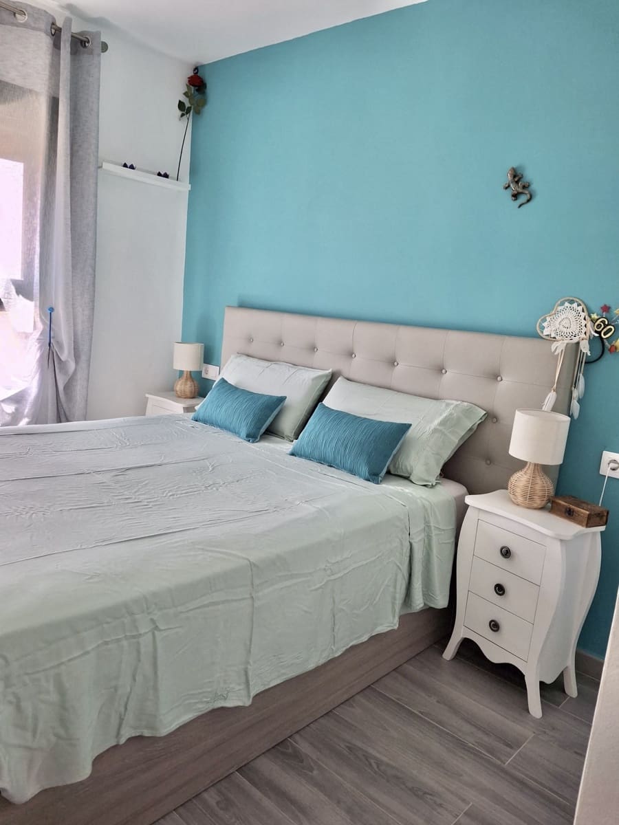 1 slaapkamer Appartement te koop in Costa de Antigua met zwembad - € 159.000 (Ref: 9274635)
