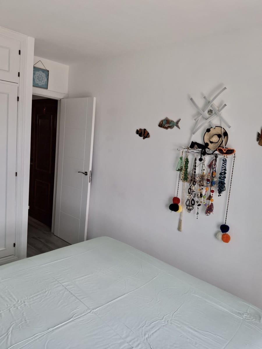 1 slaapkamer Appartement te koop in Costa de Antigua met zwembad - € 159.000 (Ref: 9274635)