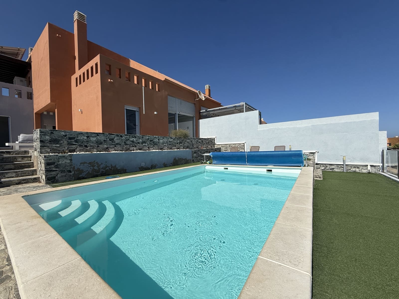 5 slaapkamer Appartement te koop in Caleta de Fuste met zwembad garage - € 655.000 (Ref: 9293497)