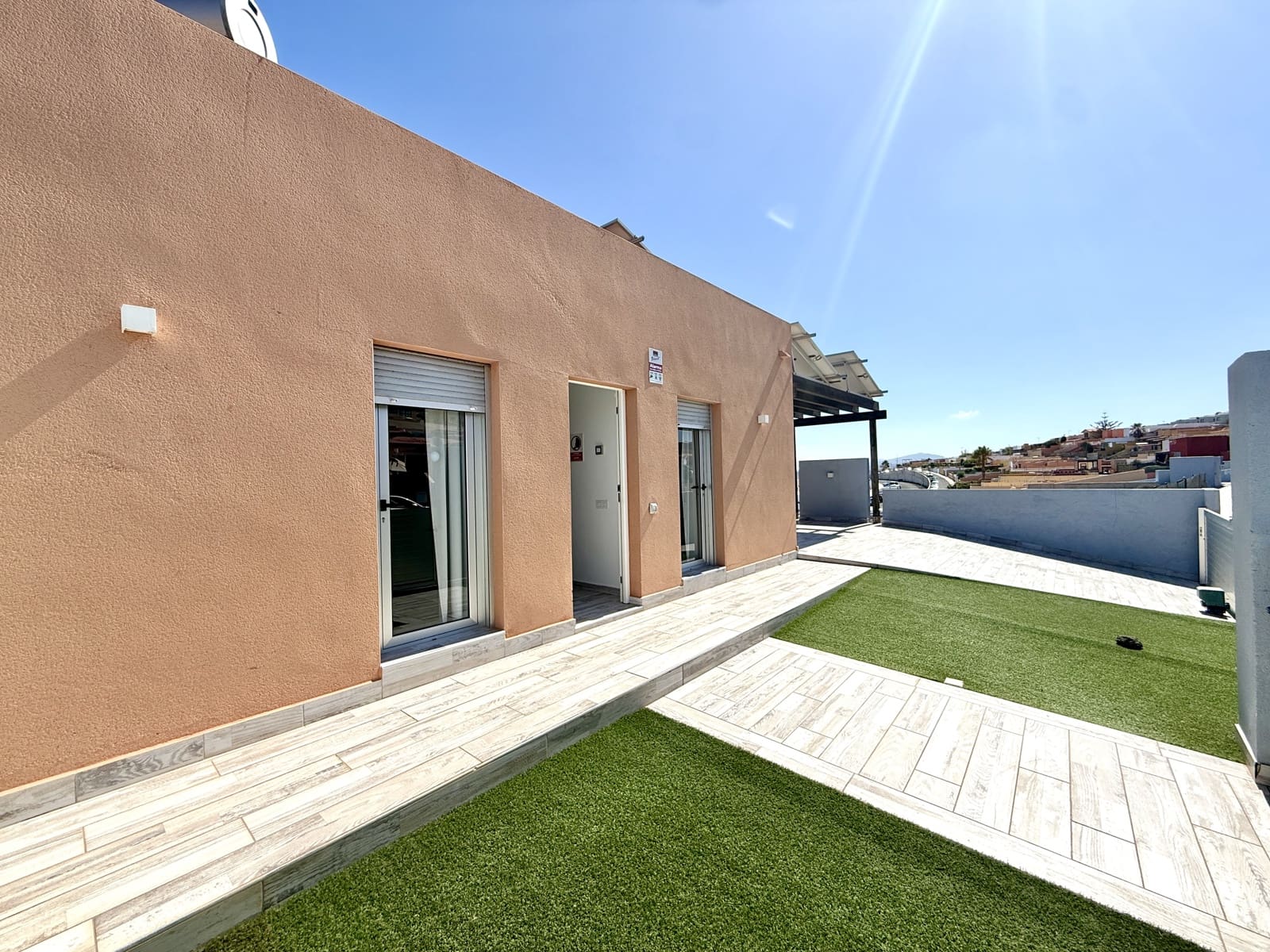 5 slaapkamer Appartement te koop in Caleta de Fuste met zwembad garage - € 655.000 (Ref: 9293497)
