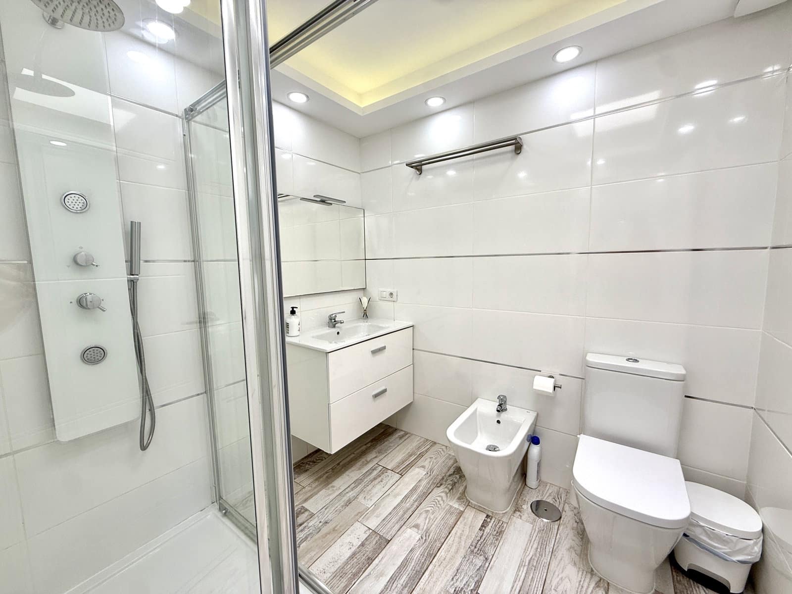 5 sypialnia Apartament na sprzedaż w Caleta de Fuste z basenem garażem - 655 000 € (Ref: 9293497)