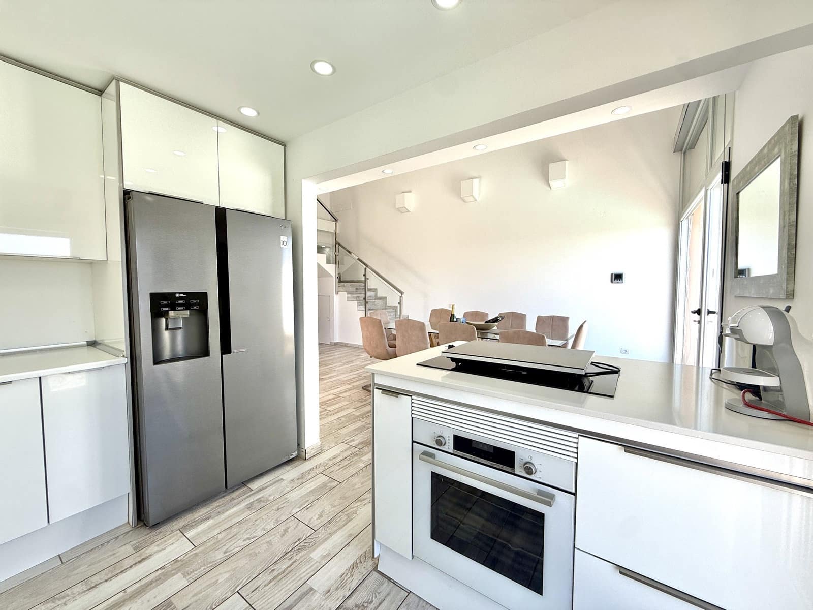 5 sypialnia Apartament na sprzedaż w Caleta de Fuste z basenem garażem - 655 000 € (Ref: 9293497)