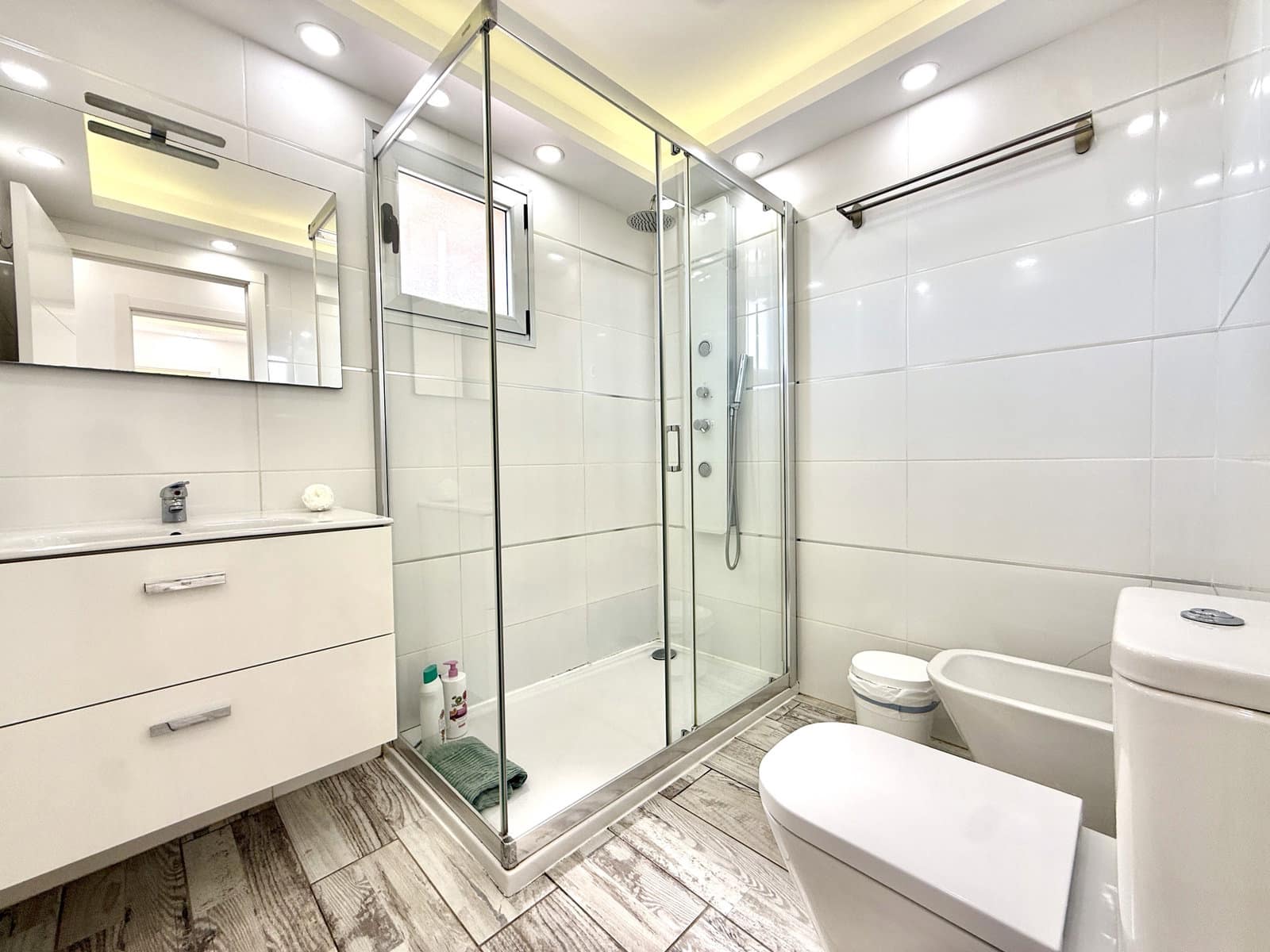 5 sypialnia Apartament na sprzedaż w Caleta de Fuste z basenem garażem - 655 000 € (Ref: 9293497)