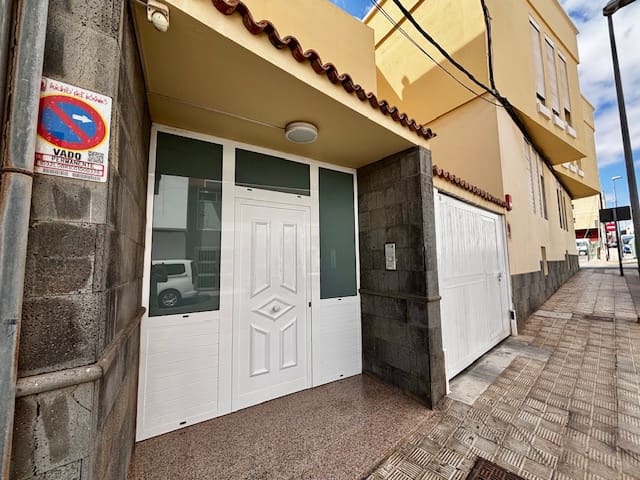 3 slaapkamer Appartement te koop in Puerto del Rosario met garage - € 210.000 (Ref: 9309110)