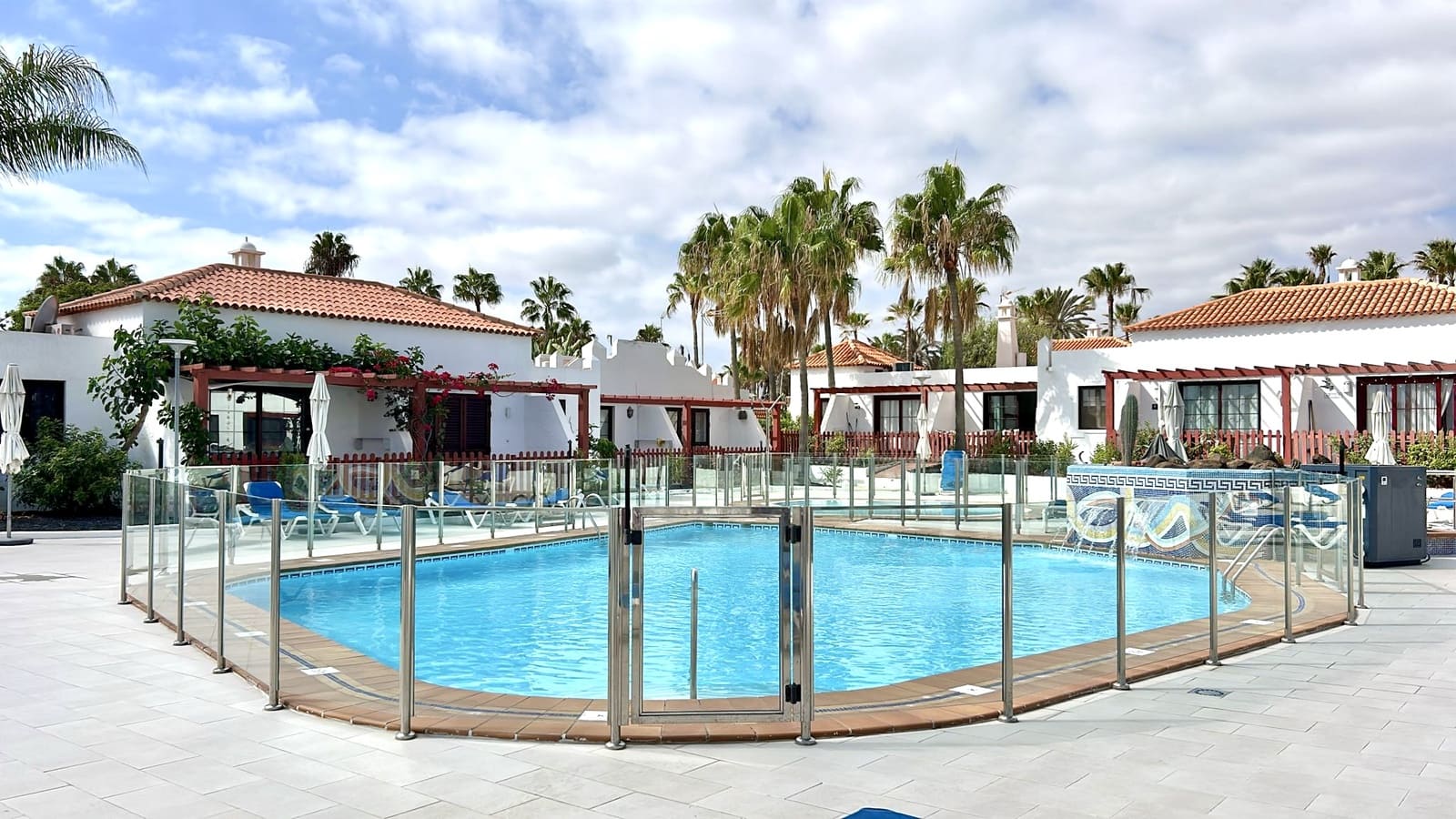 1 soverom Bungalow til salgs i Caleta de Fuste med svømmebasseng - € 185 000 (Ref: 9311903)