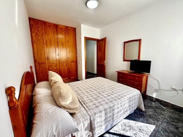 3 bedroom Apartment for sale in Puerto del Rosario - € 145,000 (Ref: 9312295)