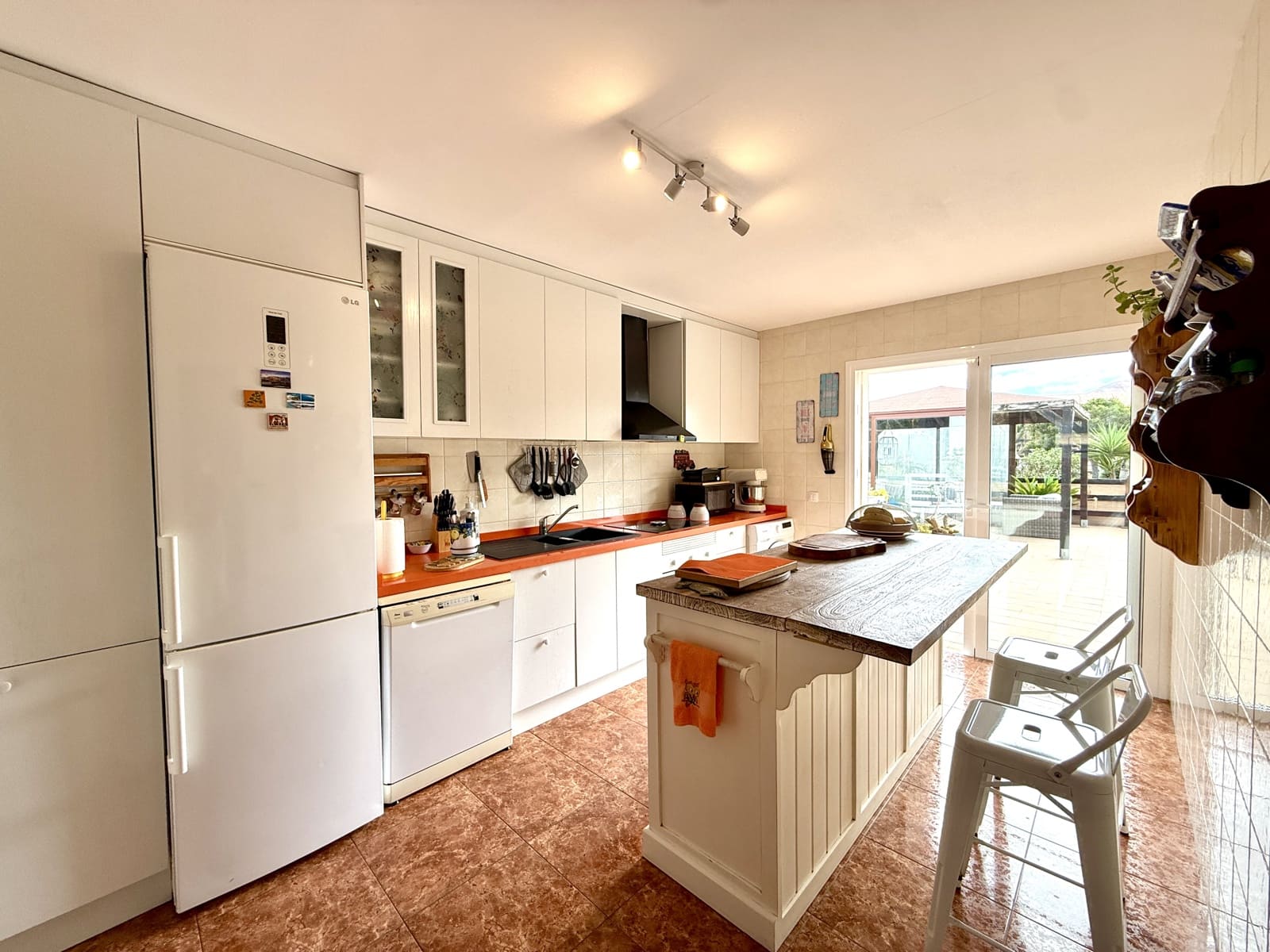 3 slaapkamer Villa te koop in Villaverde met zwembad - € 700.000 (Ref: 9332718)