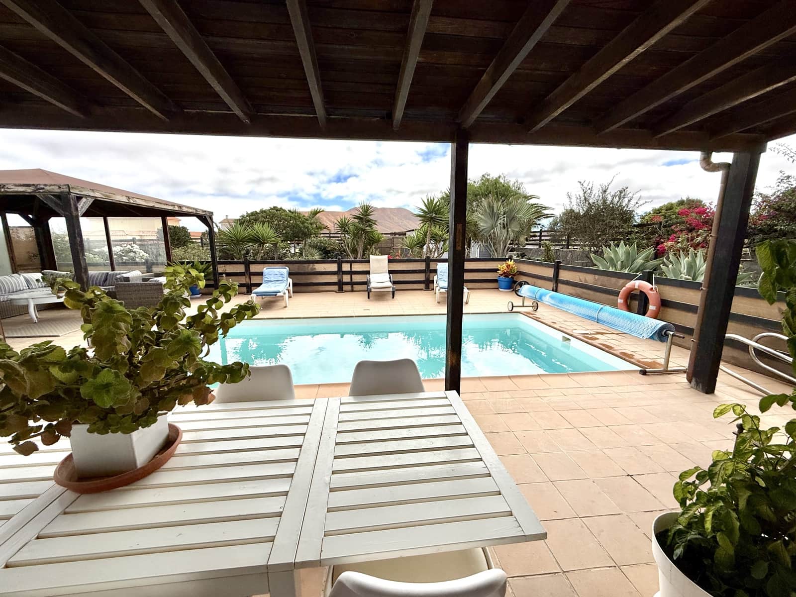 3 slaapkamer Villa te koop in Villaverde met zwembad - € 700.000 (Ref: 9332718)