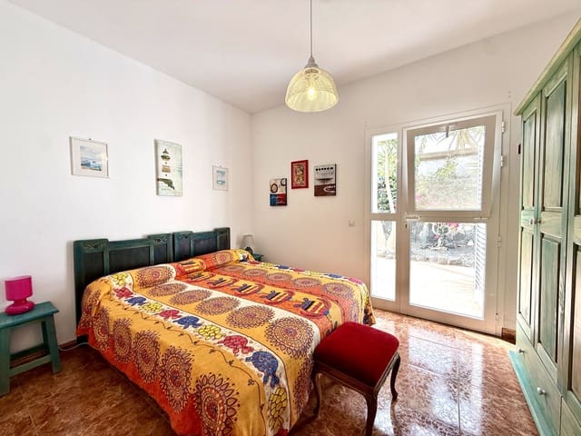 3 chambre Villa/Maison à vendre à Villaverde, La Oliva avec piscine - 700 000 € (Ref: 9332718)