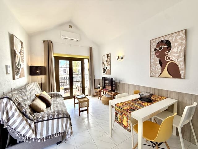 1 slaapkamer Appartement te koop in Caleta de Fuste, Antigua met zwembad - € 155.000 (Ref: 9374637)