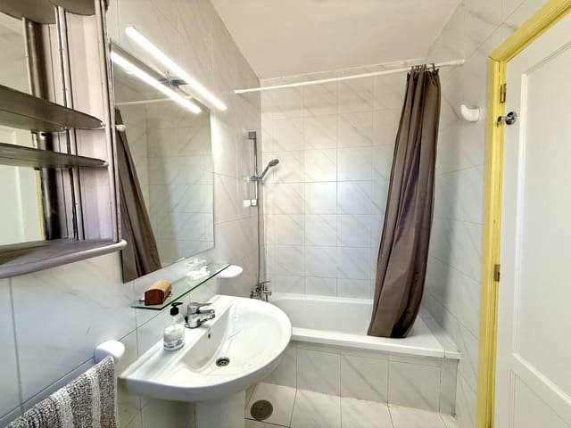 1 slaapkamer Appartement te koop in Caleta de Fuste, Antigua met zwembad - € 155.000 (Ref: 9374637)