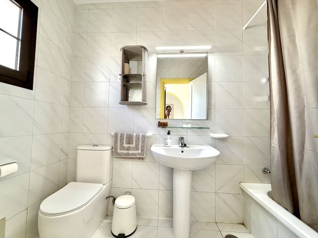 1 slaapkamer Appartement te koop in Caleta de Fuste, Antigua met zwembad - € 155.000 (Ref: 9374637)