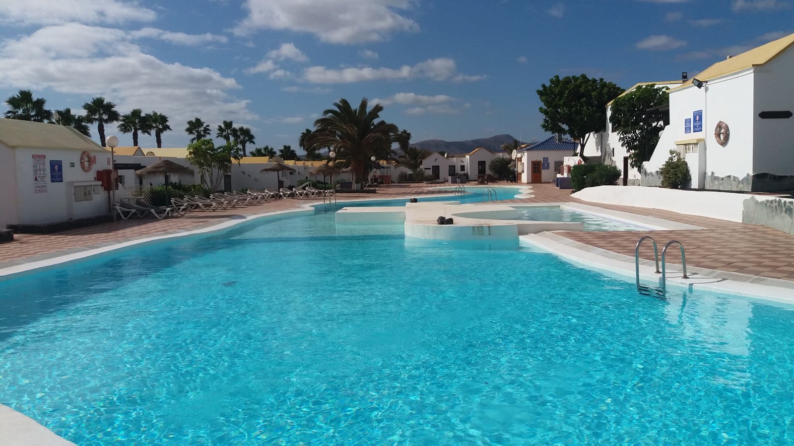 Apartamento de 1 habitación en Caleta de Fuste en venta con piscina - 155.000 € (Ref: 9374637)