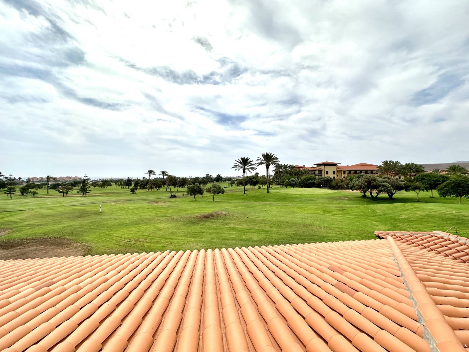 3 bedroom Villa for sale in Caleta de Fuste with pool garage - € 490,000 (Ref: 9525728)