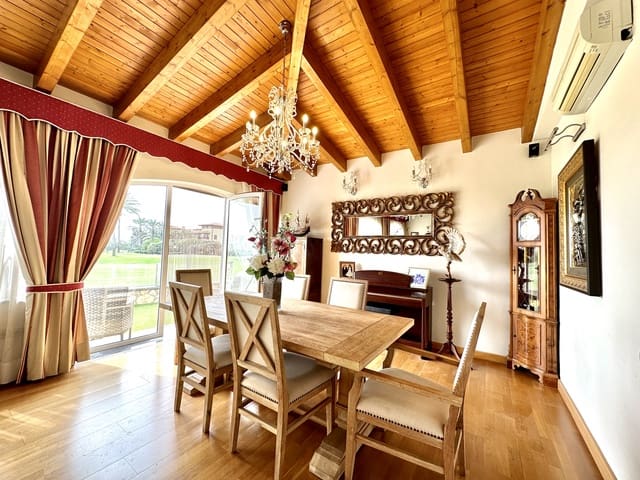 3 soveværelse Villa til salg i Caleta de Fuste, Antigua med swimmingpool garage - € 490.000 (Ref: 9525728)