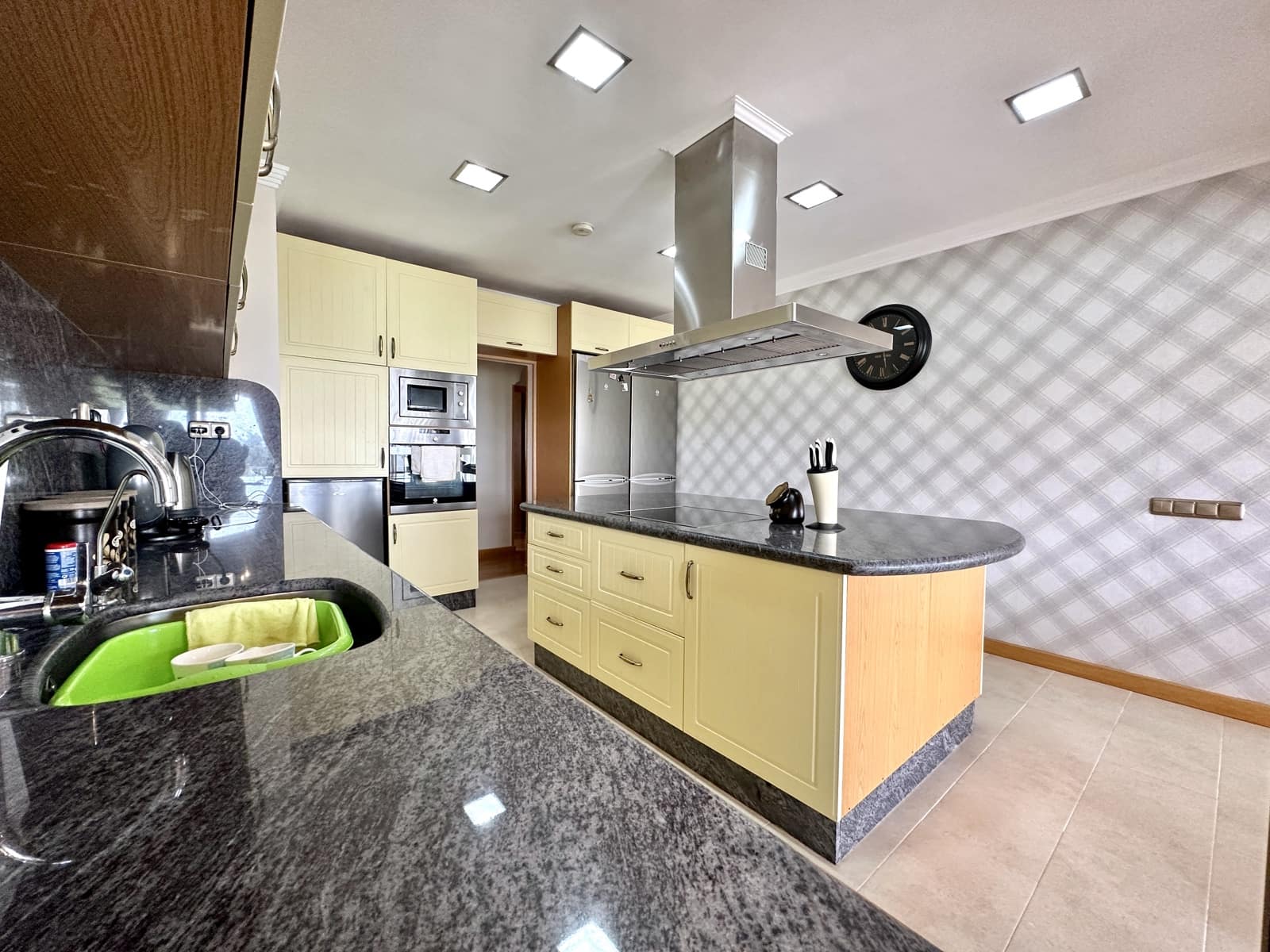 3 bedroom Villa for sale in Caleta de Fuste with pool garage - € 490,000 (Ref: 9525728)