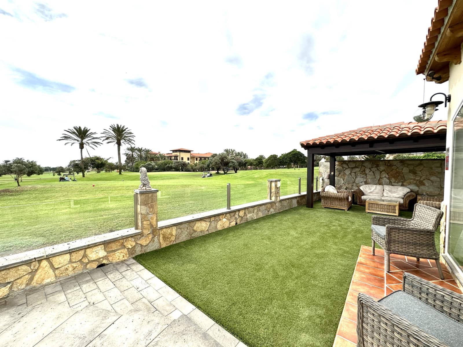 3 bedroom Villa for sale in Caleta de Fuste with pool garage - € 490,000 (Ref: 9525728)