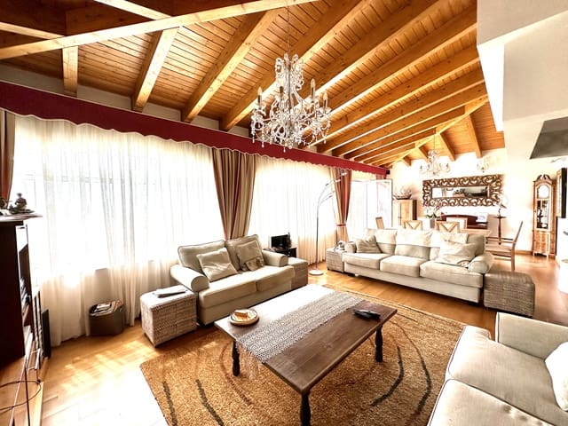 3 soveværelse Villa til salg i Caleta de Fuste, Antigua med swimmingpool garage - € 490.000 (Ref: 9525728)