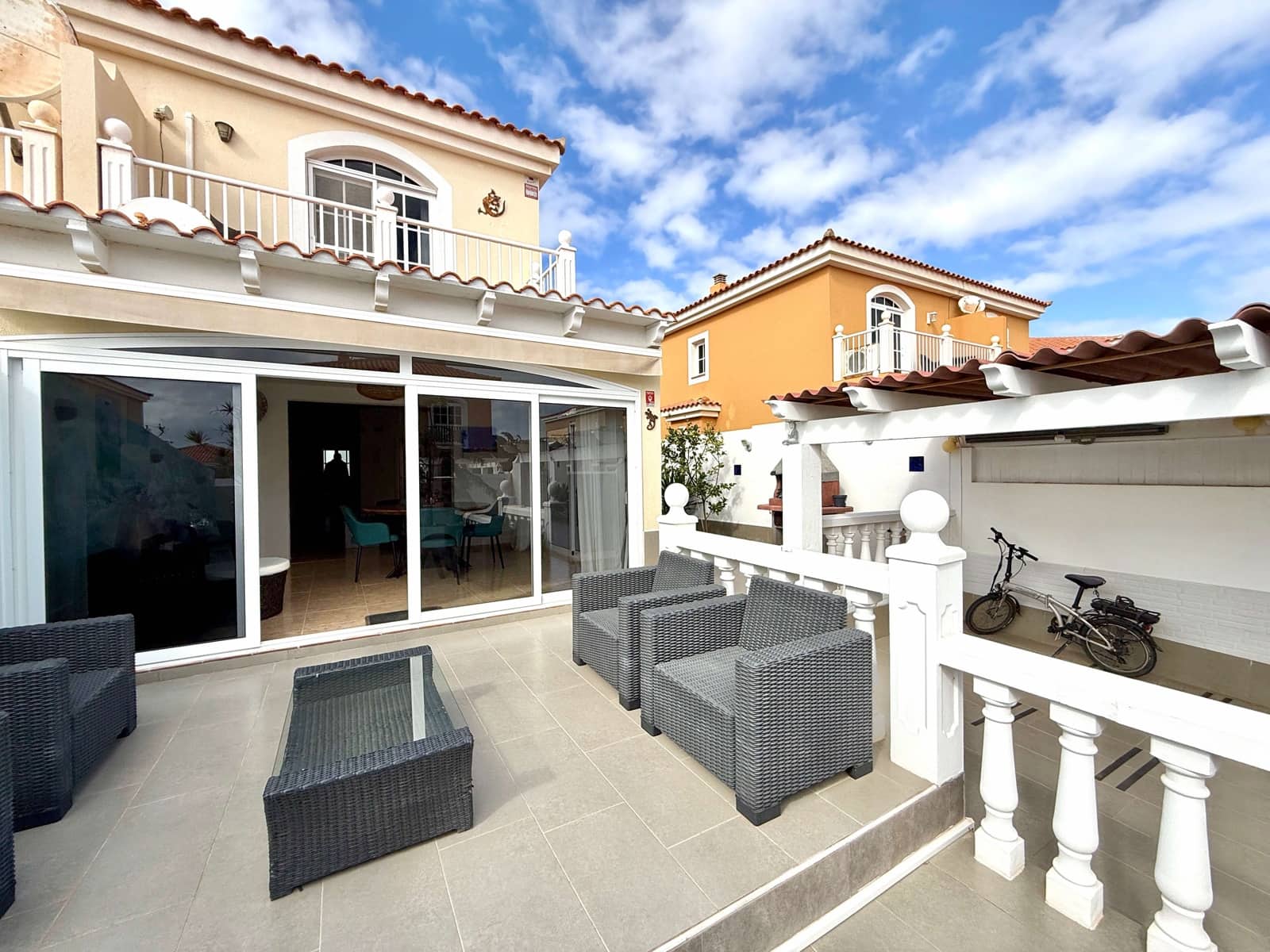 3 Zimmer Reihenhaus zu verkaufen in Caleta de Fuste - 330.000 € (Ref: 9532588)