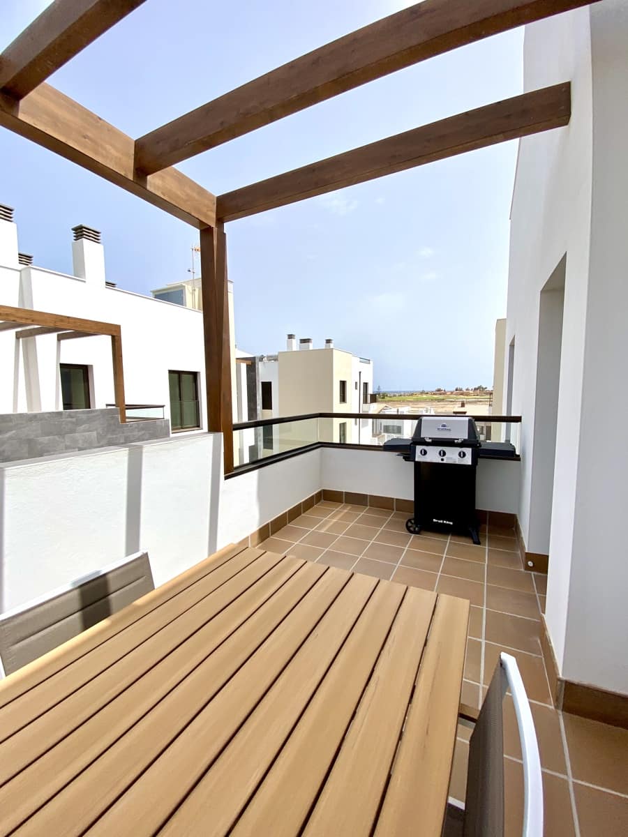 2 bedroom Penthouse for sale in Caleta de Fuste - € 320,000 (Ref: 9554293)