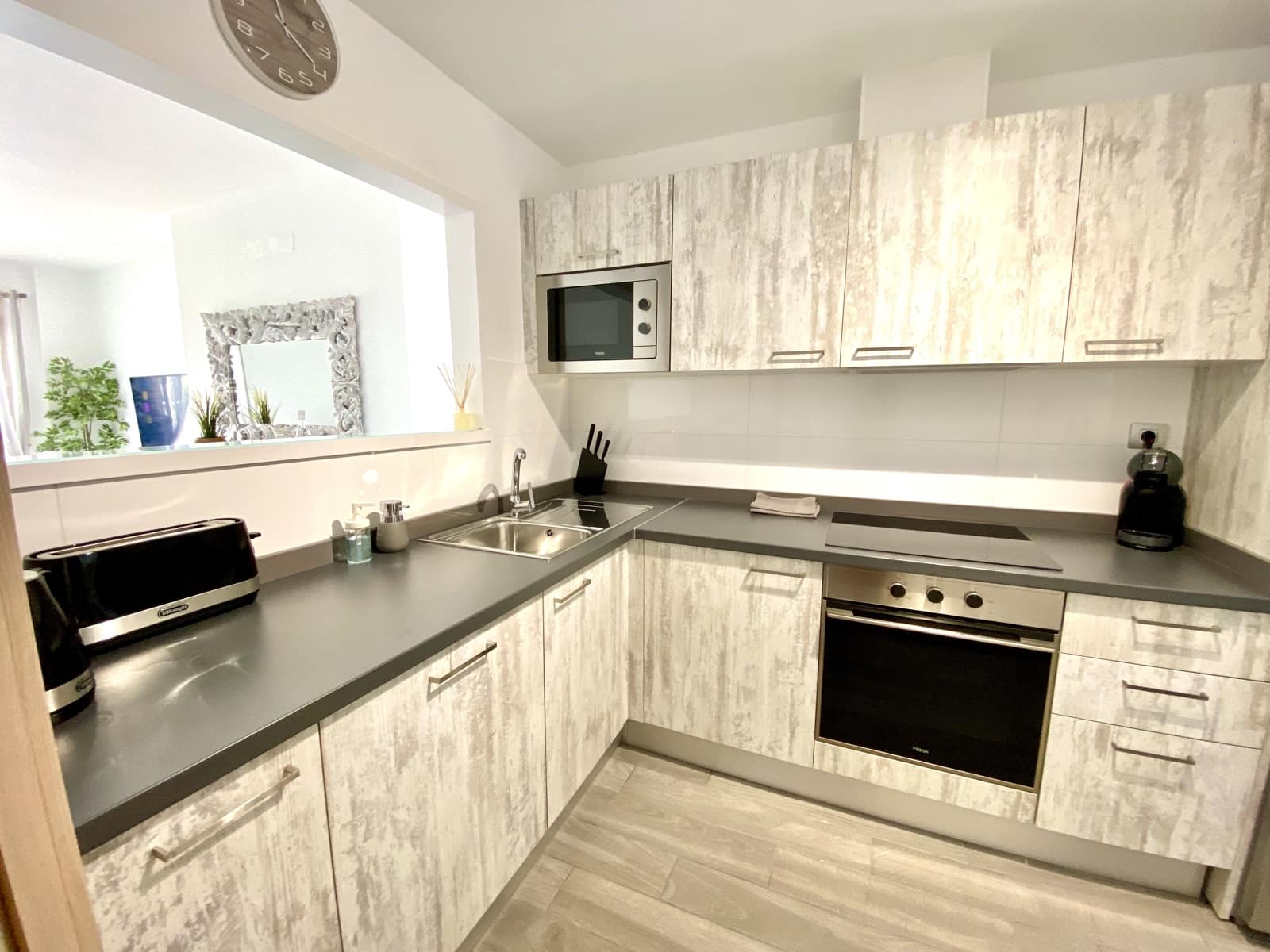 2 bedroom Penthouse for sale in Caleta de Fuste - € 320,000 (Ref: 9554293)