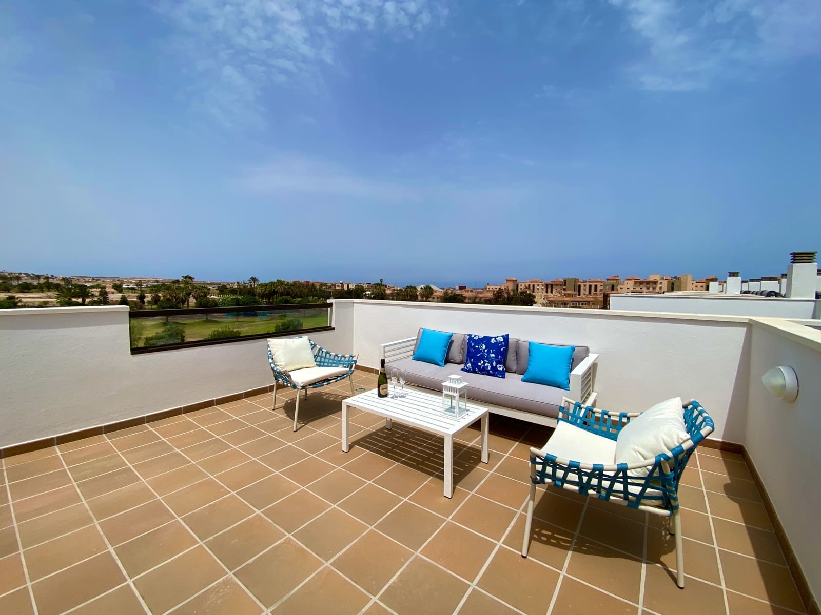 2 bedroom Penthouse for sale in Caleta de Fuste - € 320,000 (Ref: 9554293)