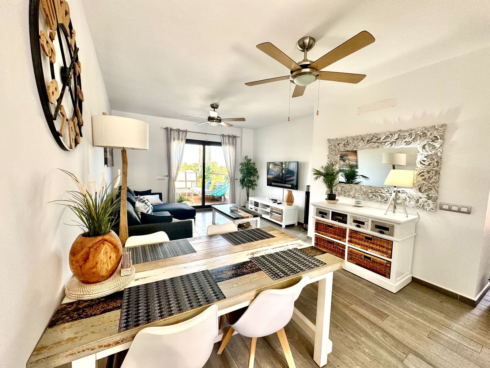 2 bedroom Penthouse for sale in Caleta de Fuste - € 320,000 (Ref: 9554293)