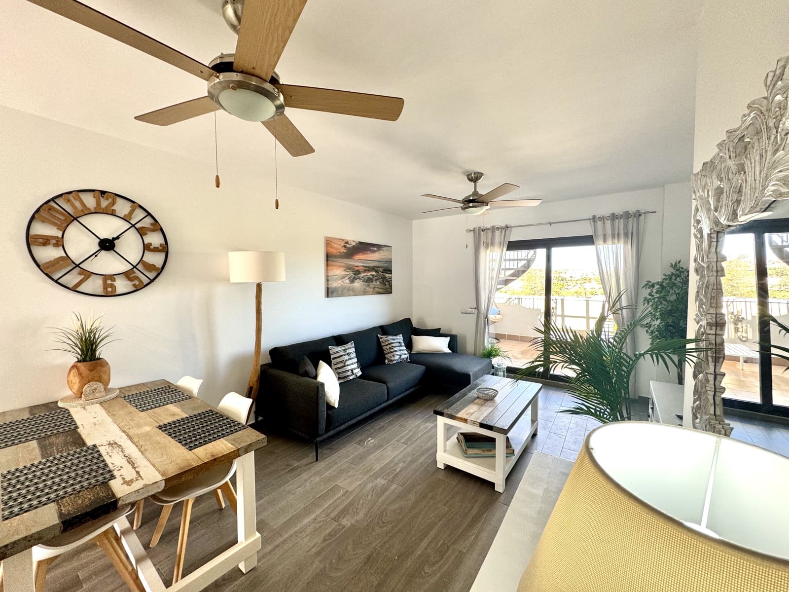 2 bedroom Penthouse for sale in Caleta de Fuste - € 320,000 (Ref: 9554293)