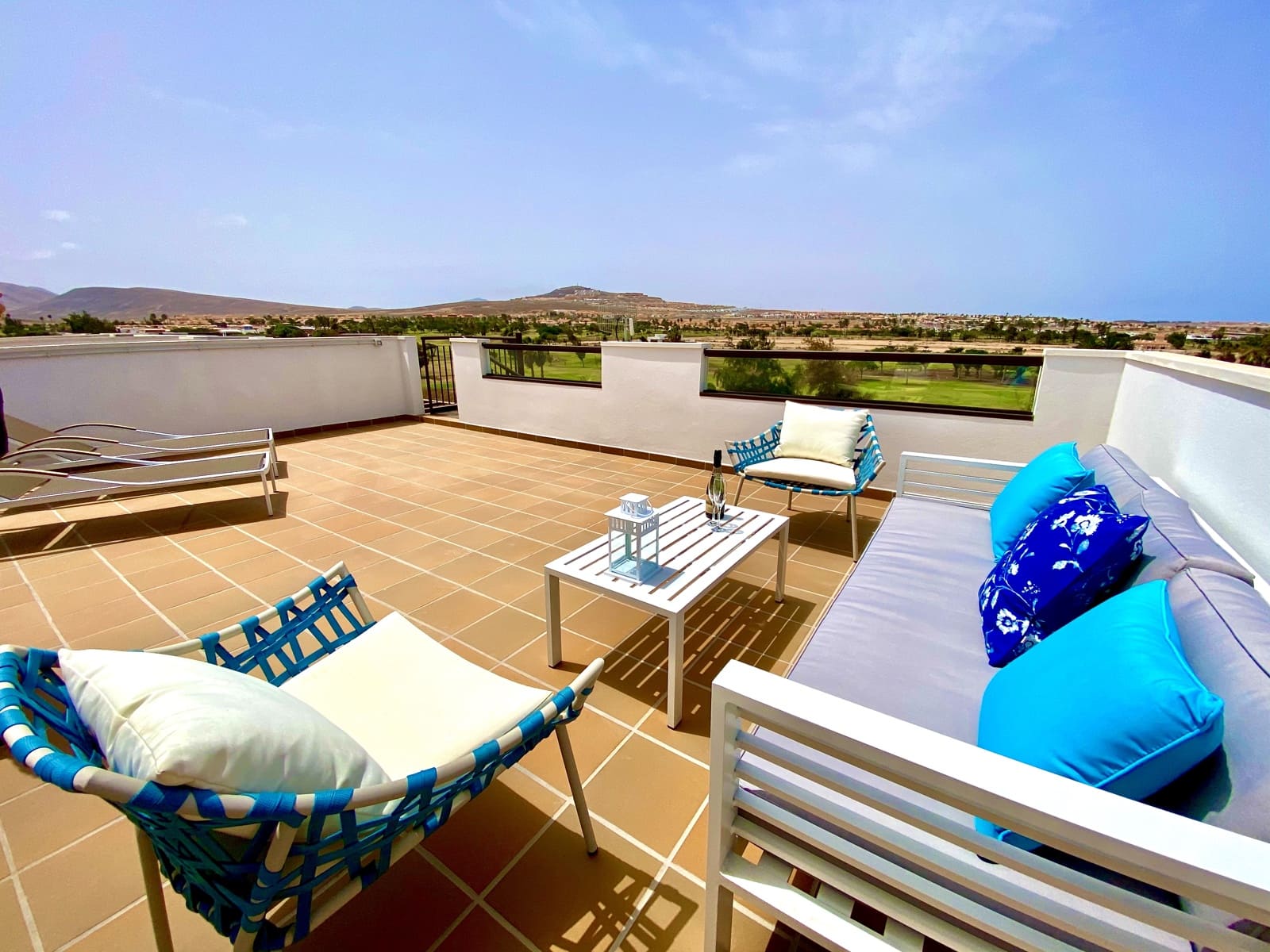 2 bedroom Penthouse for sale in Caleta de Fuste - € 320,000 (Ref: 9554293)