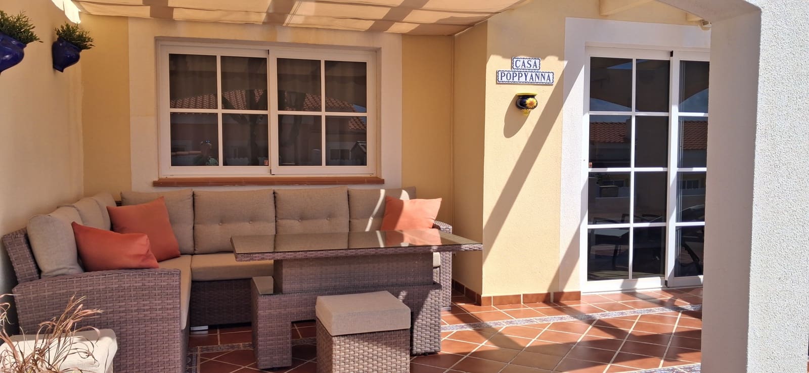 2 chambre Bungalow à vendre à Caleta de Fuste avec piscine garage - 320 000 € (Ref: 9685526)