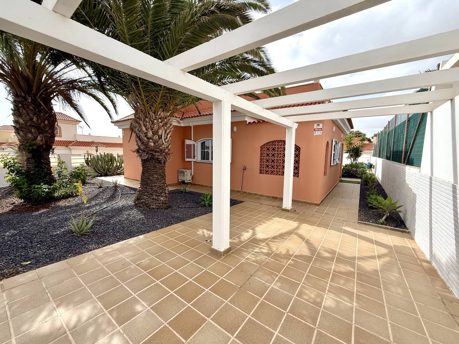 4 camera da letto Villa in vendita in Caleta de Fuste con piscina garage - 520.000 € (Rif: 9685527)