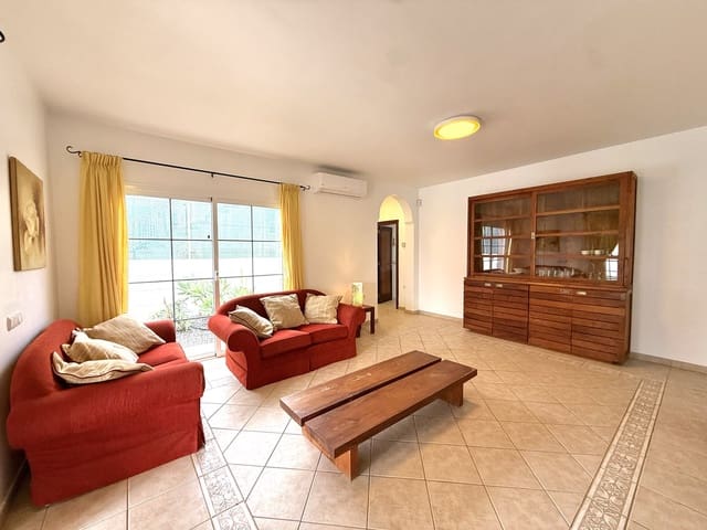 4 Zimmer Villa zu verkaufen in Caleta de Fuste, Antigua mit Pool Garage - 520.000 € (Ref: 9685527)