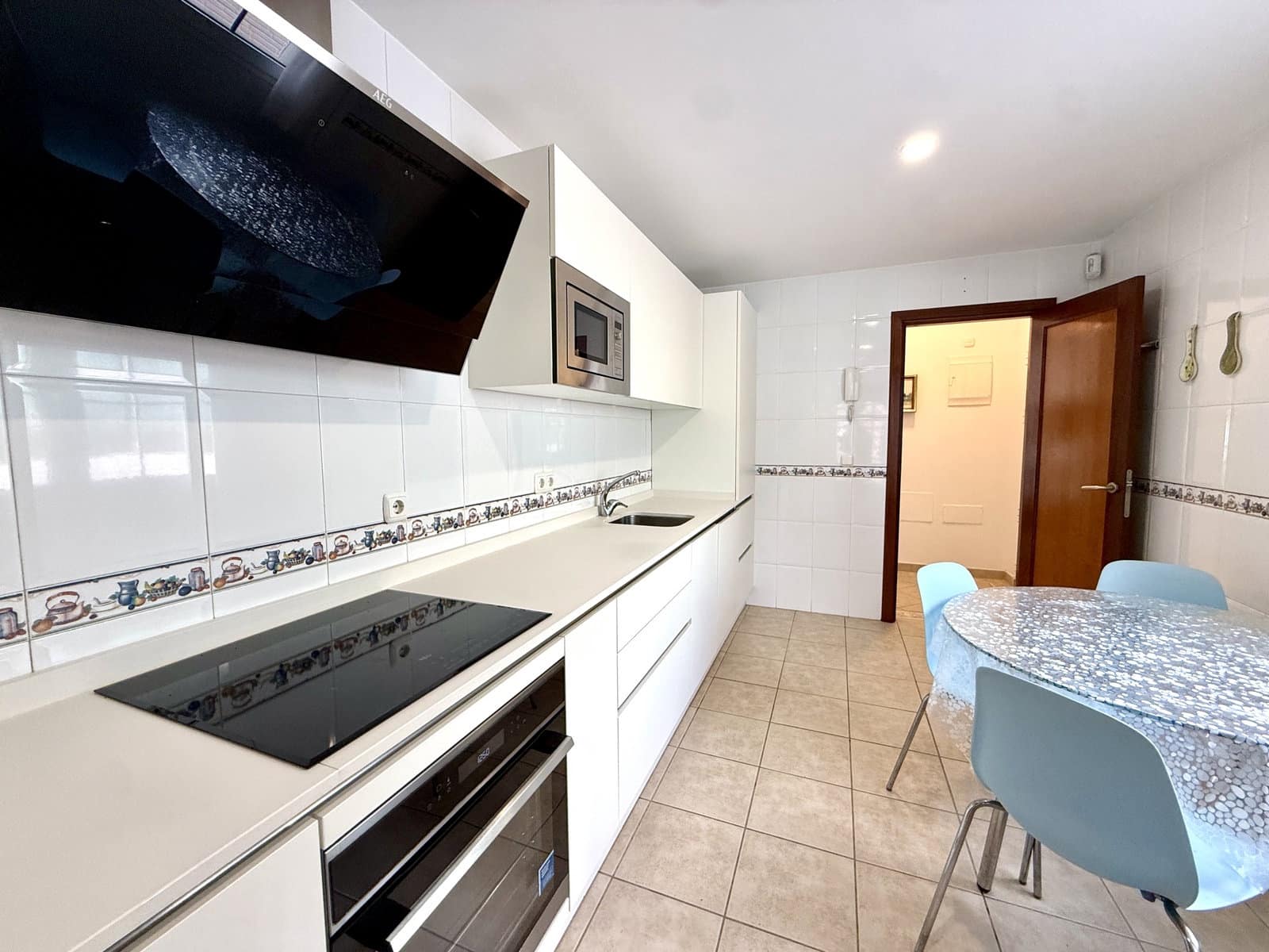 4 bedroom Villa for sale in Caleta de Fuste with pool garage - € 520,000 (Ref: 9685527)