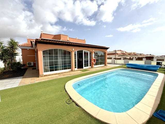 4 Zimmer Villa zu verkaufen in Caleta de Fuste, Antigua mit Pool Garage - 520.000 € (Ref: 9685527)