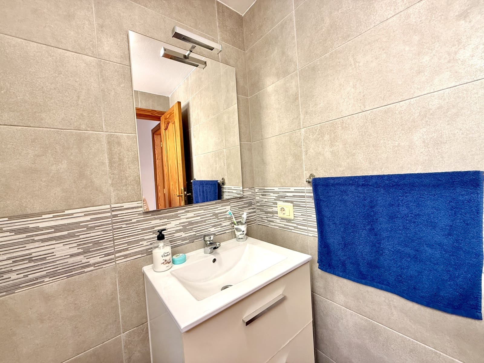 1 bedroom Apartment for sale in Caleta de Fuste - € 165,000 (Ref: 9714028)