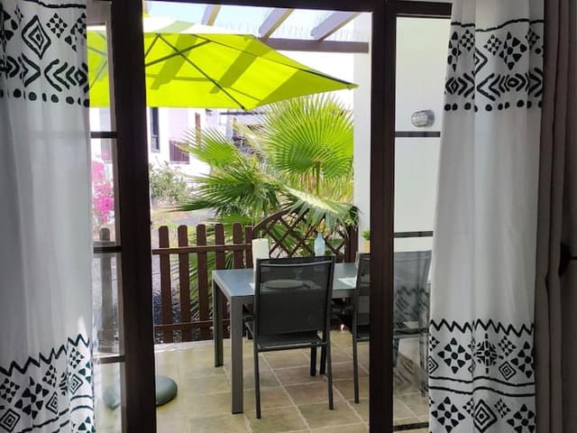 1 Zimmer Bungalow zu verkaufen in Caleta de Fuste, Antigua mit Pool - 158.000 € (Ref: 9723580)