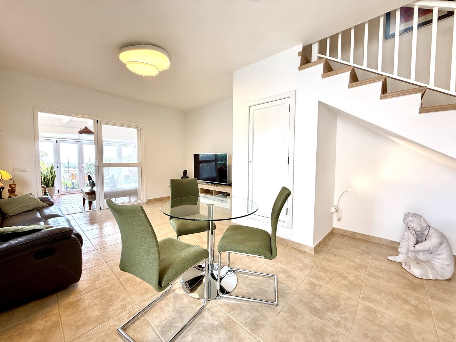 2 bedroom Apartment for sale in Caleta de Fuste with pool garage - € 380,000 (Ref: 9723581)