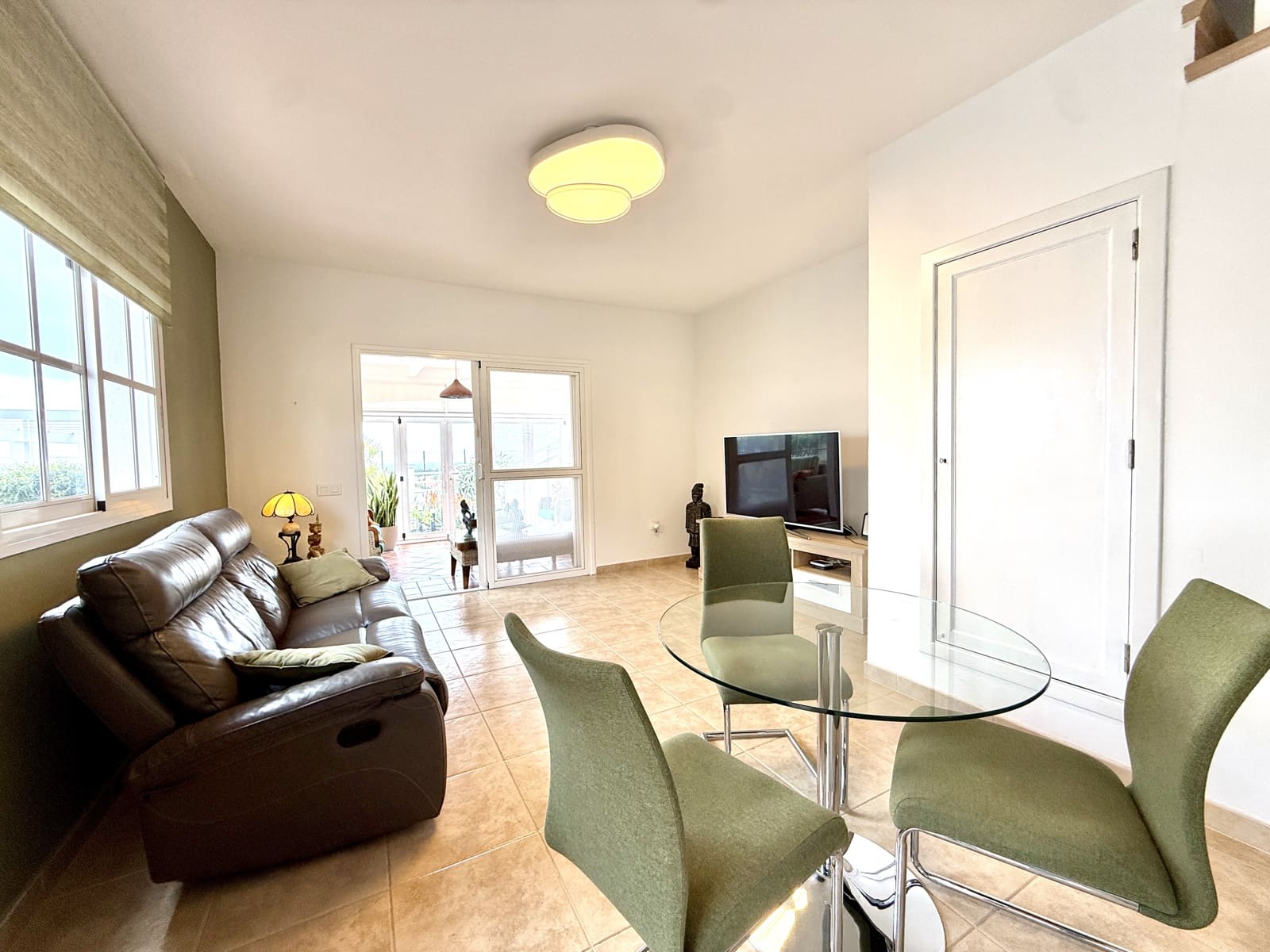 2 bedroom Apartment for sale in Caleta de Fuste with pool garage - € 380,000 (Ref: 9723581)