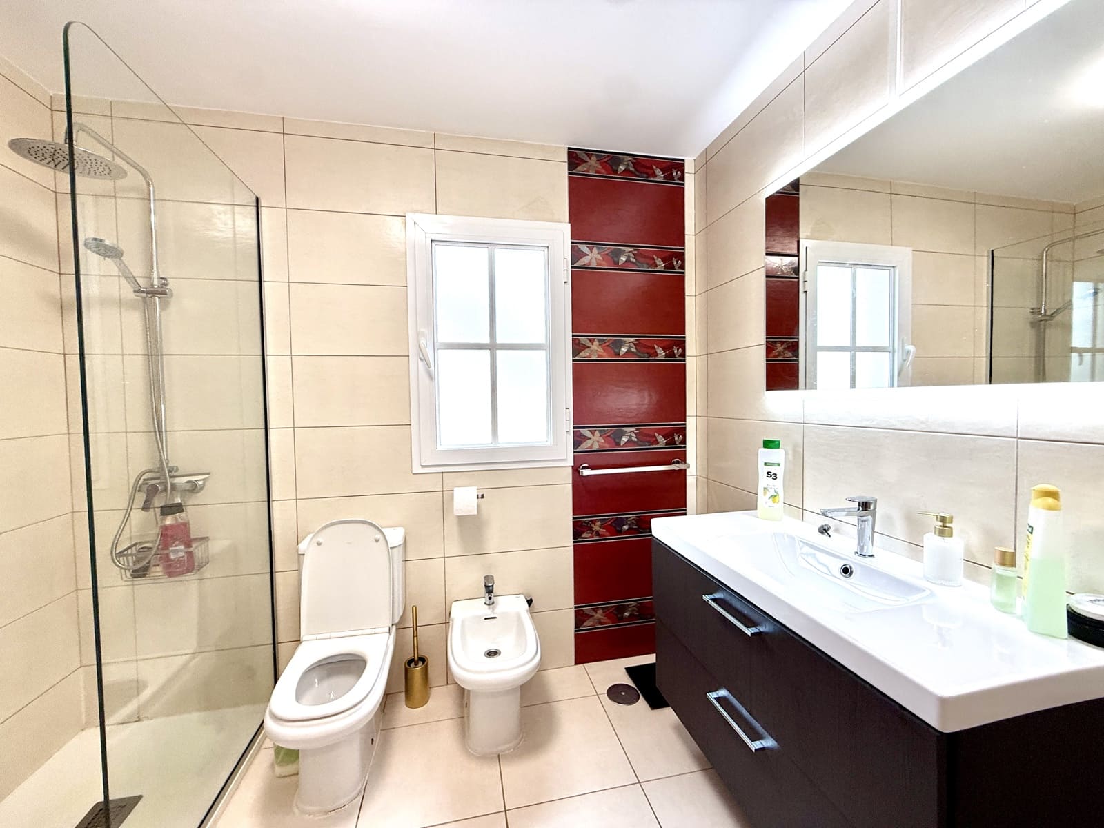 2 bedroom Apartment for sale in Caleta de Fuste with pool garage - € 380,000 (Ref: 9723581)