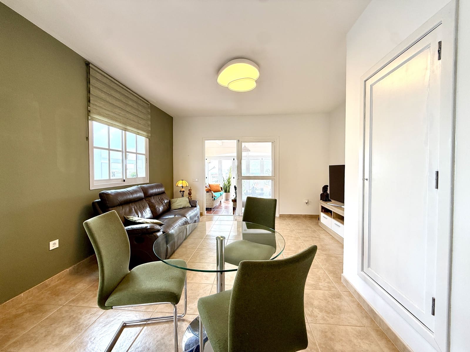 2 bedroom Apartment for sale in Caleta de Fuste with pool garage - € 380,000 (Ref: 9723581)