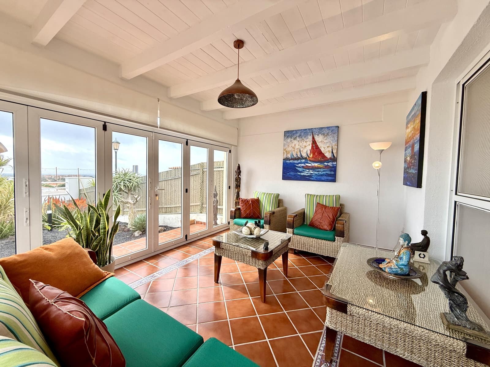 2 bedroom Apartment for sale in Caleta de Fuste with pool garage - € 380,000 (Ref: 9723581)