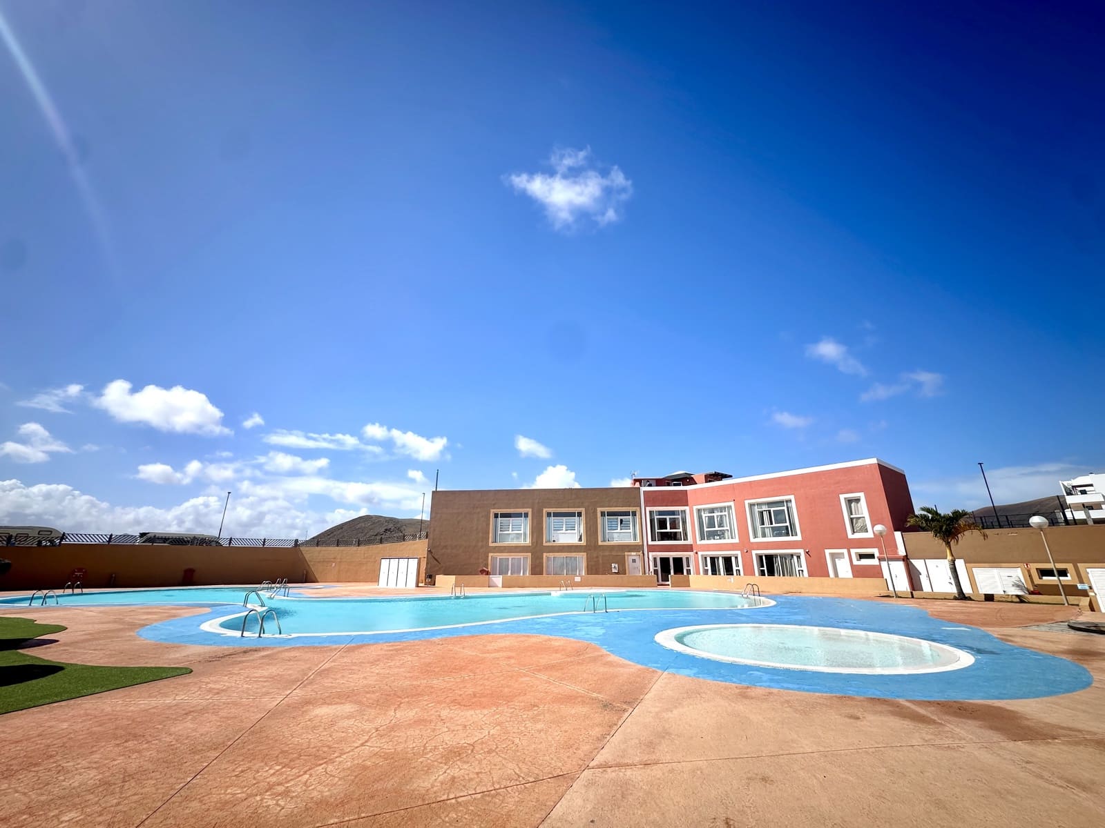 1 bedroom Commercial for sale in Corralejo - € 155,000 (Ref: 9730867)