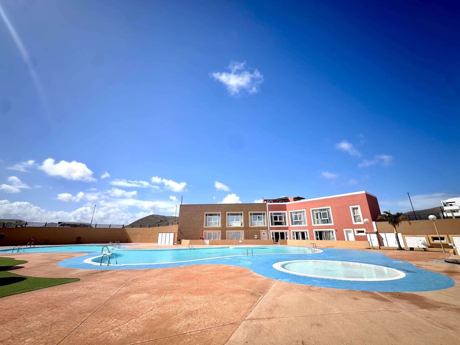 1 bedroom Commercial for sale in Corralejo - € 155,000 (Ref: 9730867)