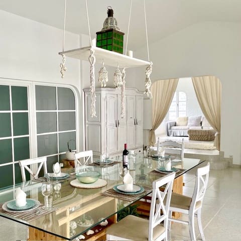 3 soveværelse Villa til salg i Costa Calma, Pájara - € 855.000 (Ref: 9779930)