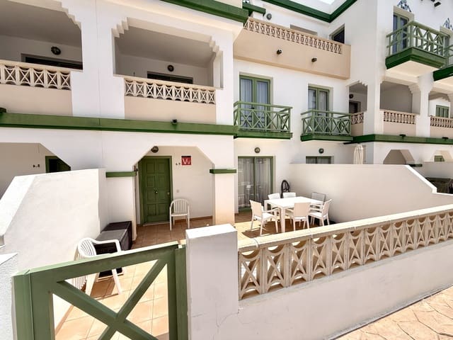 3 sypialnia Dom szeregowy na sprzedaż w Caleta de Fuste, Antigua z basenem - 310 000 € (Ref: 9779931)